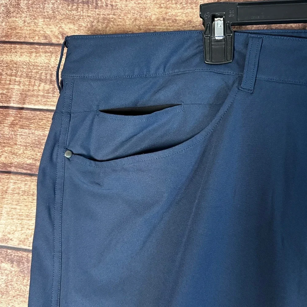 Lululemon Commission Pant Classic Mens 46x32 Navy Blue Warpstreme Trousers